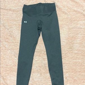 Grey under armor leggings